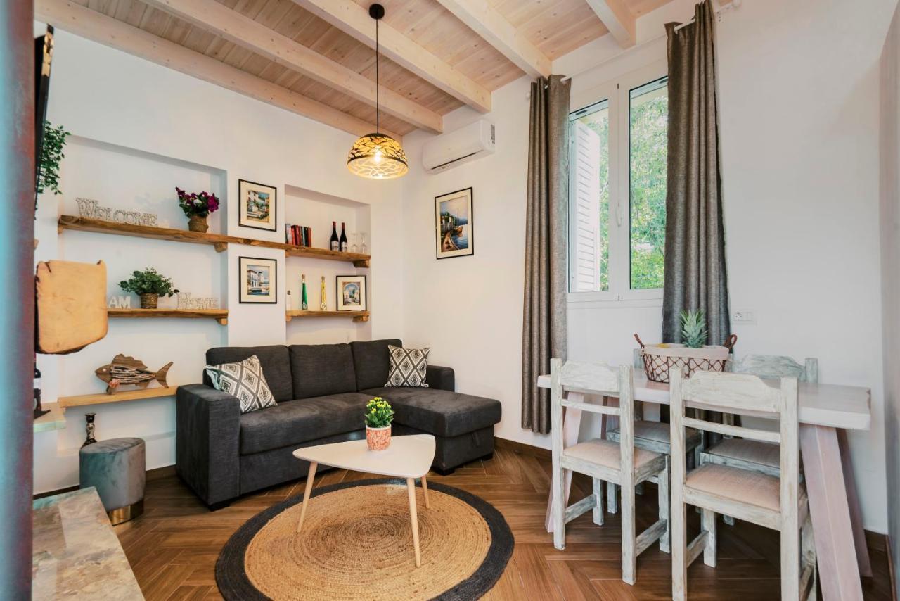 Myrovolos Luxury Suites Ialysos (Rhodes)