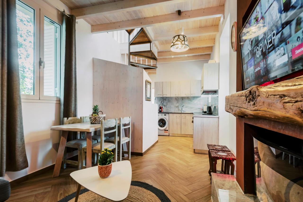 Myrovolos Luxury Suites *