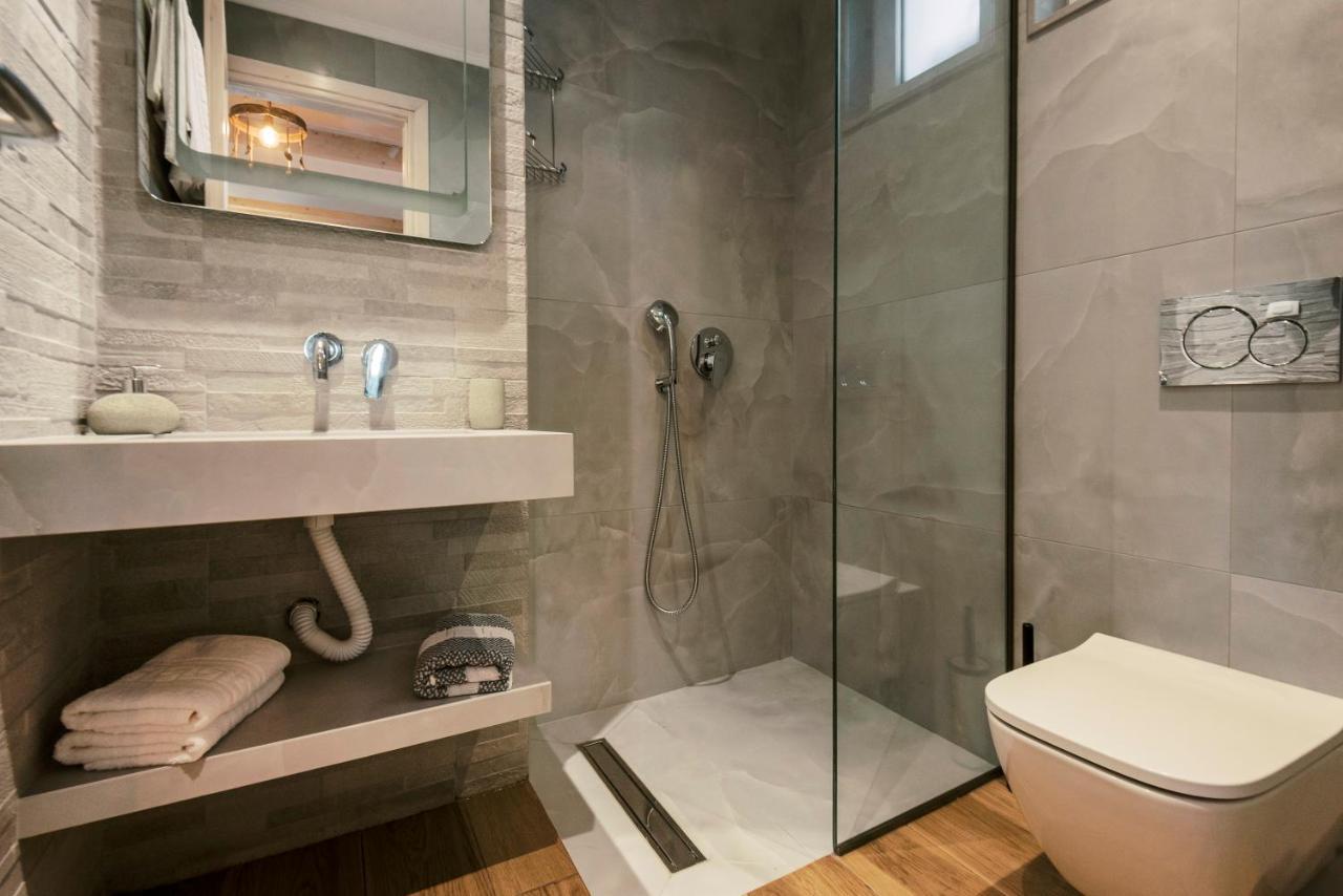 Vilă Myrovolos Luxury Suites
