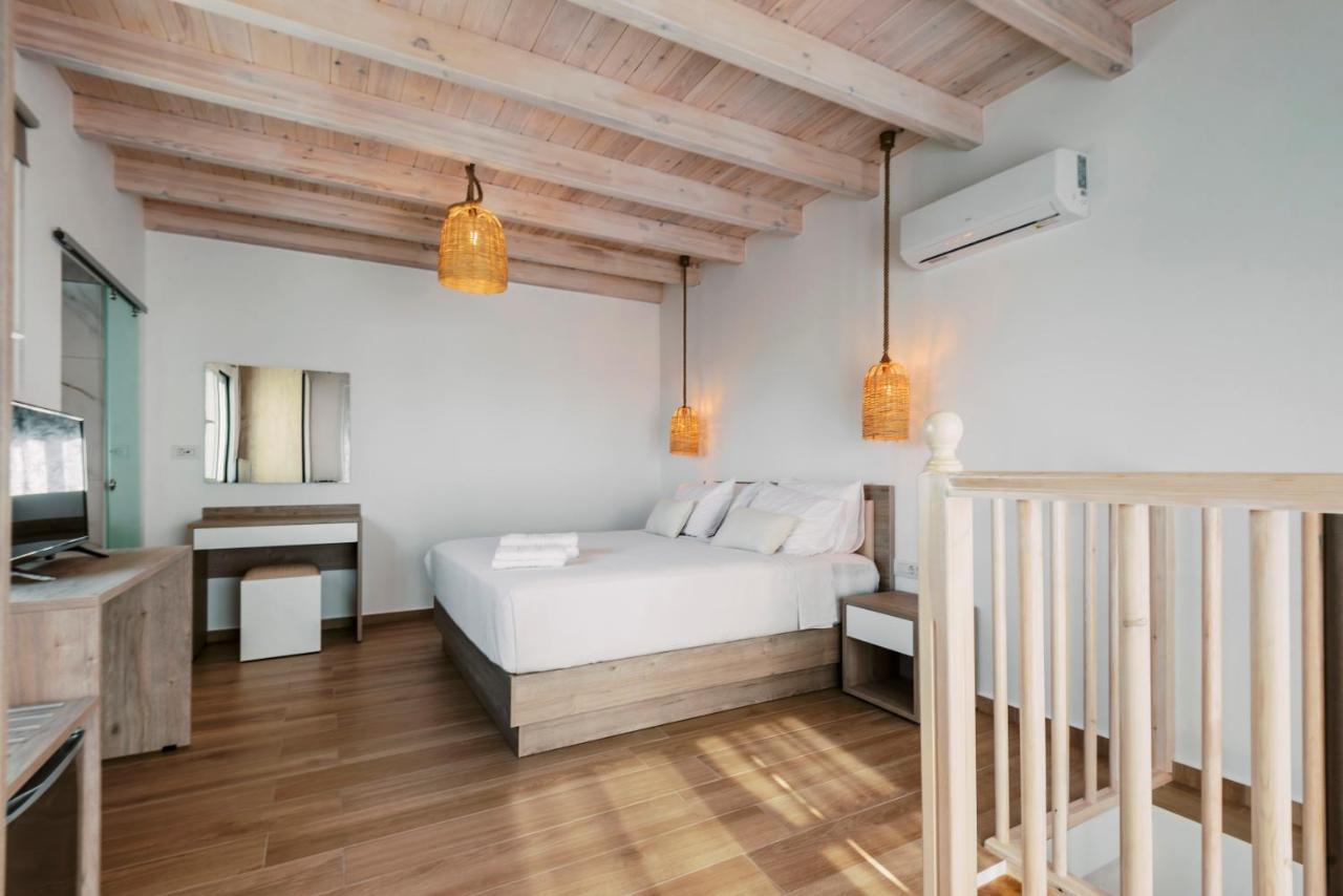 Myrovolos Luxury Suites Vilă